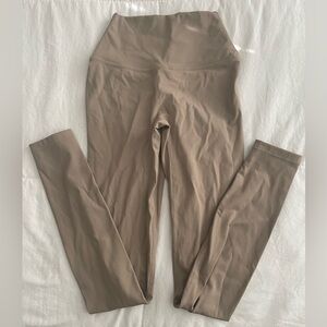 CSB freedom scrunch leggings